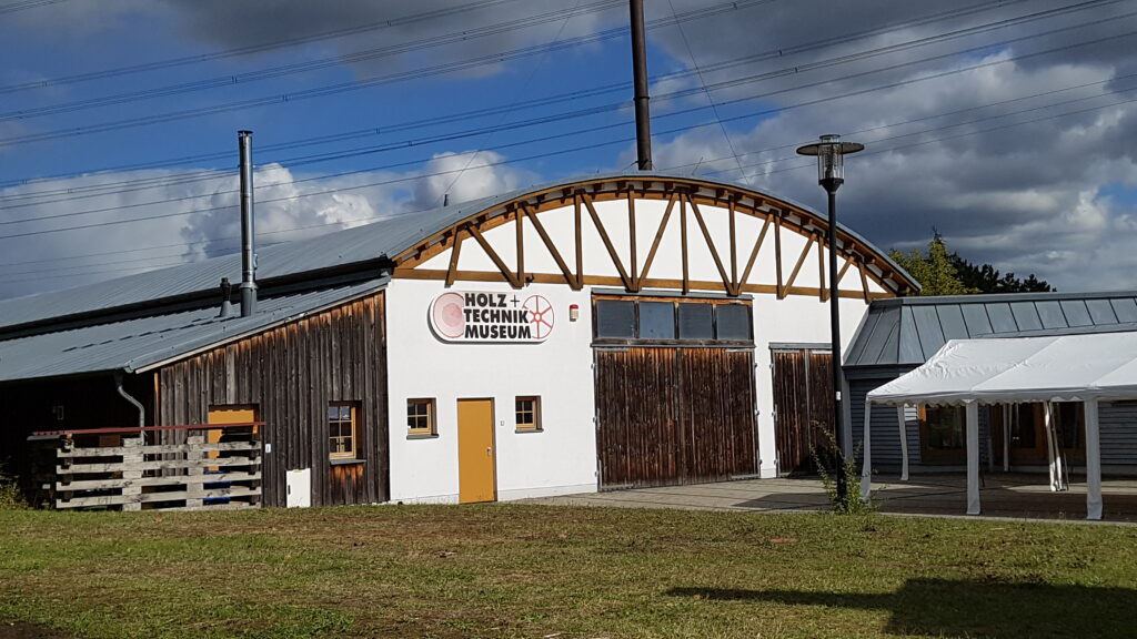 Mehr über den Artikel erfahren Holz+Technik Museum Wettenberg