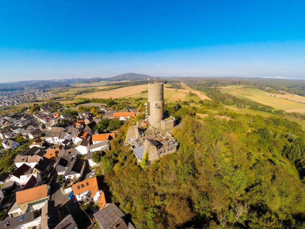 Mehr über den Artikel erfahren Burg Vetzberg