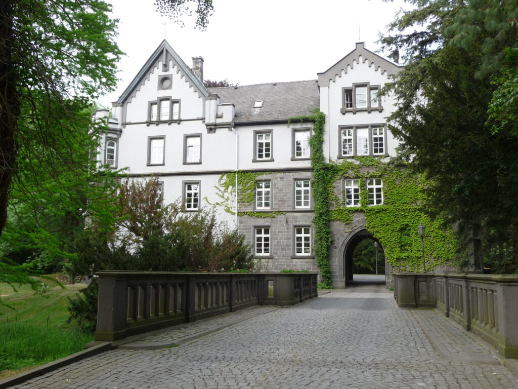 Mehr über den Artikel erfahren Schloss Buseck