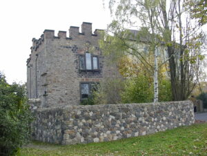 Read more about the article Burg Milching und Burg am Wasser in Staufenberg-Treis