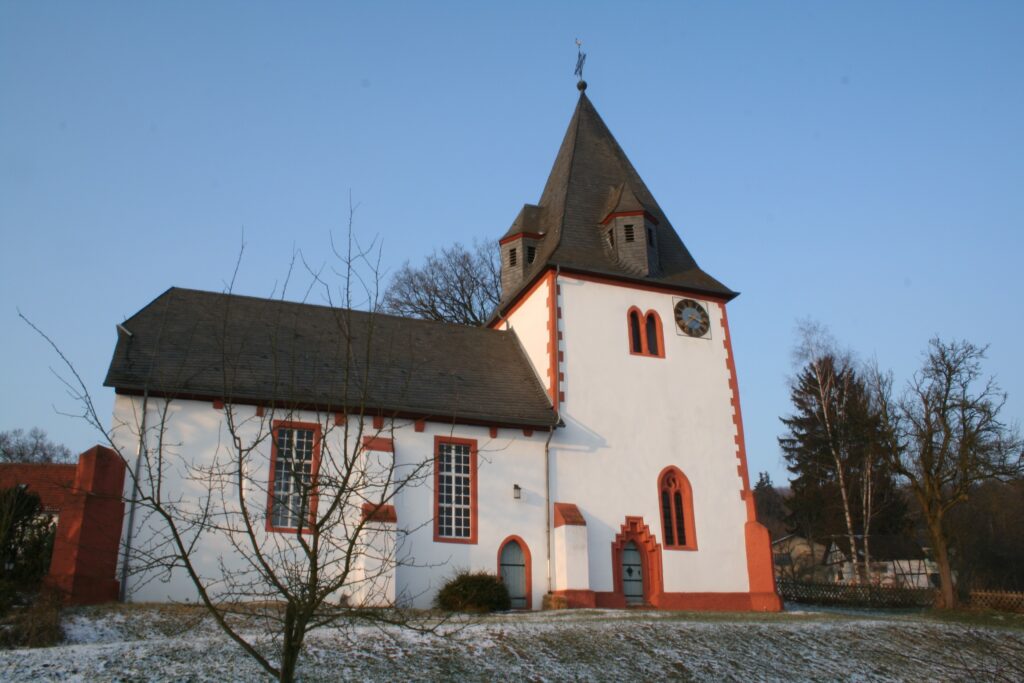 Mehr über den Artikel erfahren Dorfkirche Laubach-Gonterskirchen
