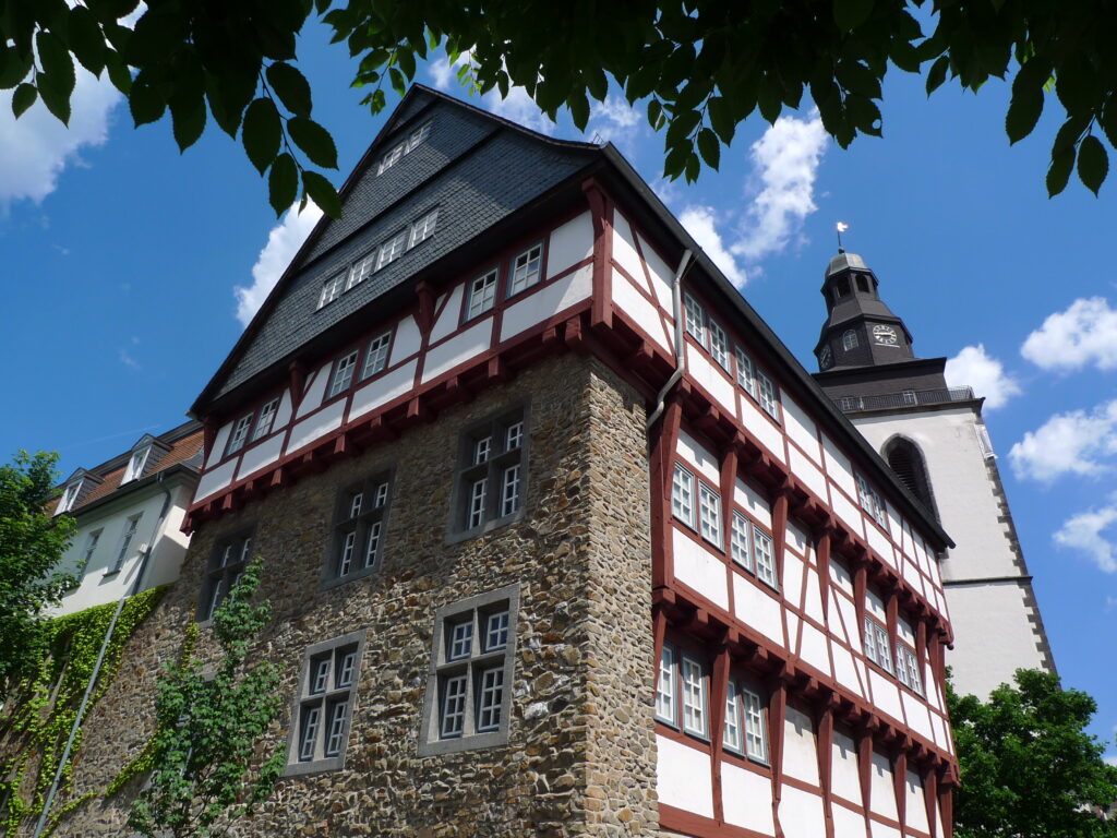 Mehr über den Artikel erfahren Oberhessisches Museum