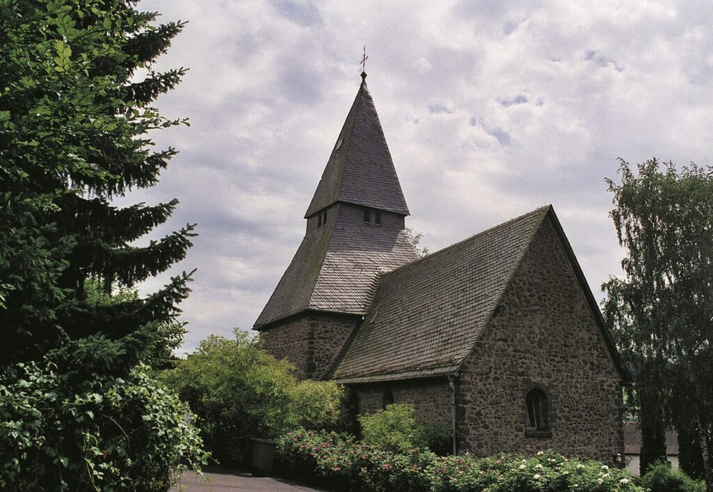 Mehr über den Artikel erfahren Kirche in Rabenau-Odenhausen