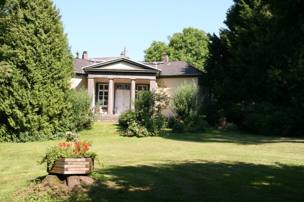 Mehr über den Artikel erfahren Burggarten Londorf in Rabenau